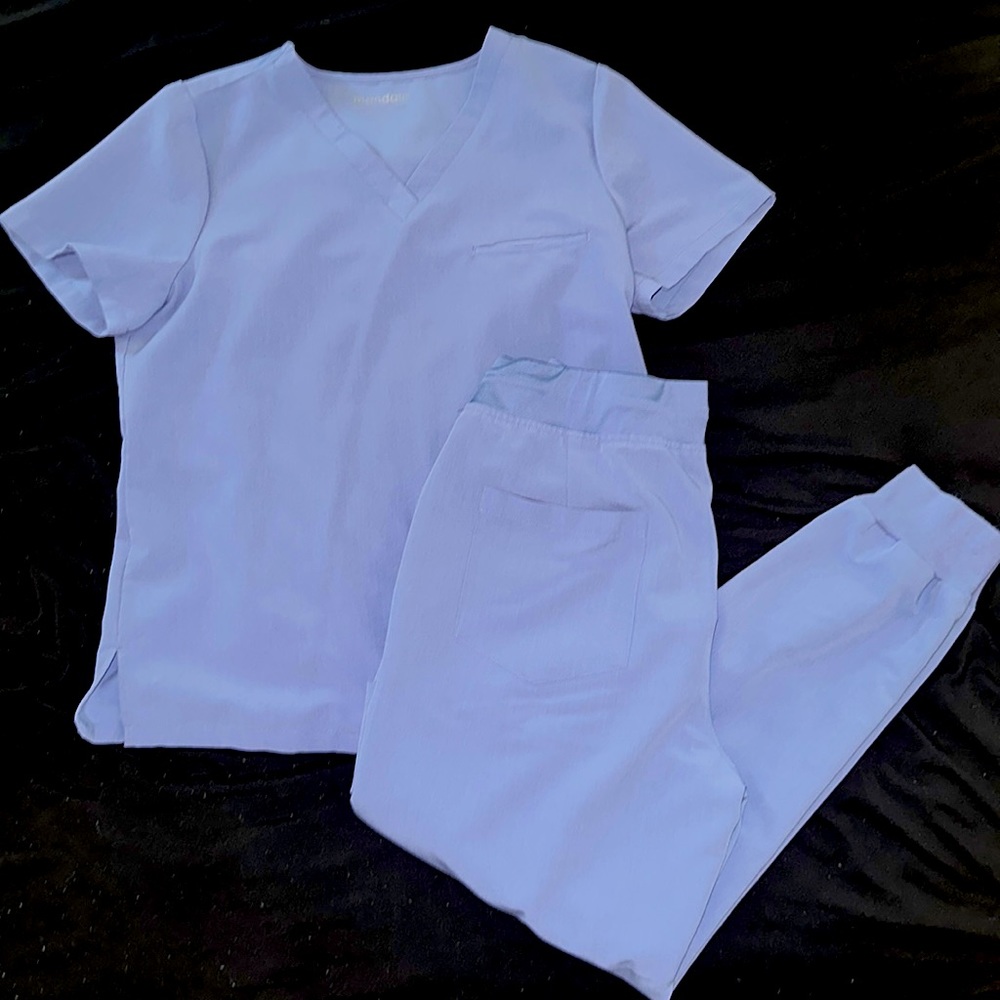 Mandala Jogger Scrub Set
